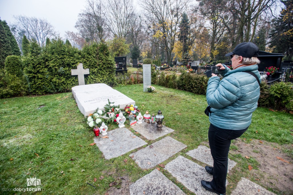 Cichociemni - hołd dla gen. Zawackiej