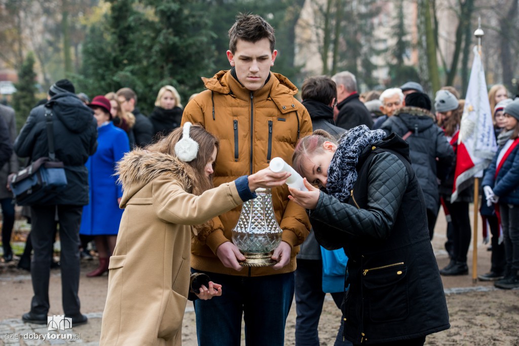 Cichociemni - hołd dla gen. Zawackiej