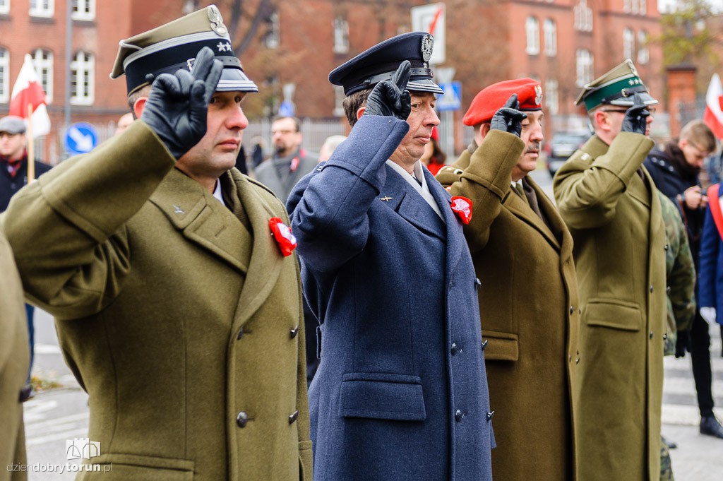 Złożenie kwiatów pod pomnikiem gen. Józefa Hallera