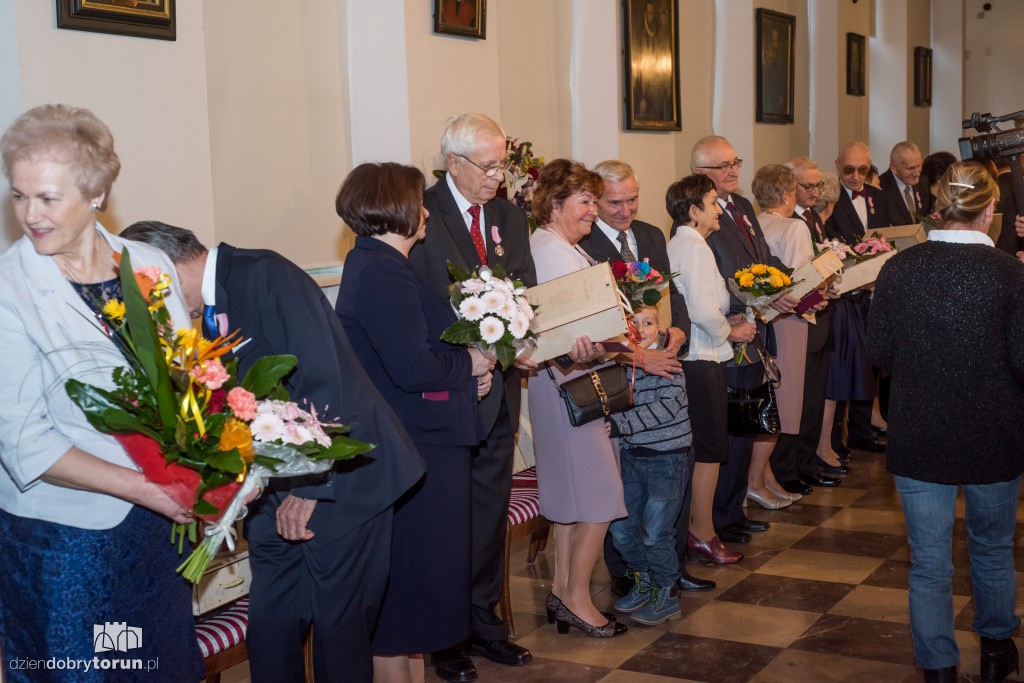 Brawo dla tych par - dostały medale!