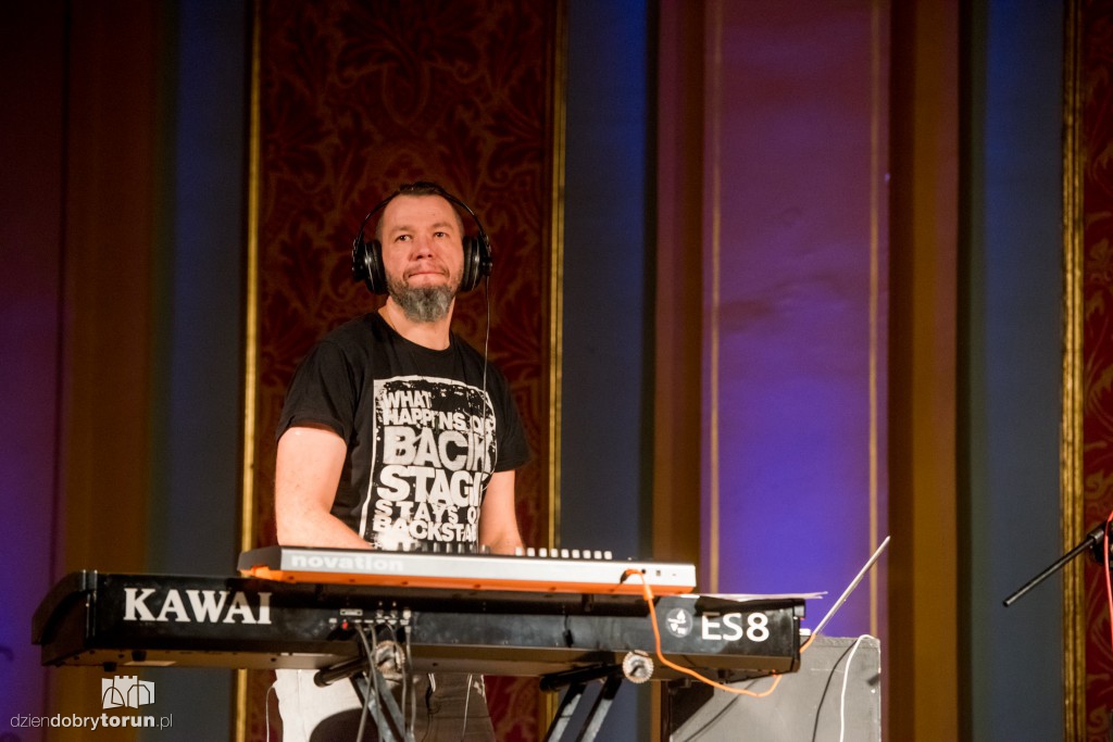 Buslav dał koncert w Dworze Artusa