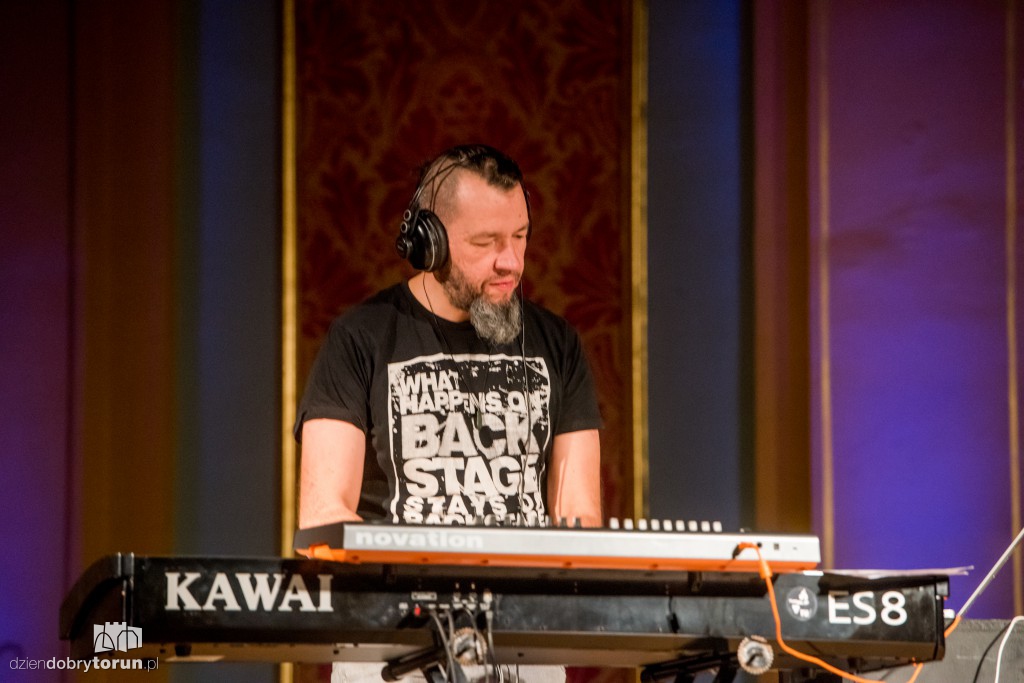 Buslav dał koncert w Dworze Artusa
