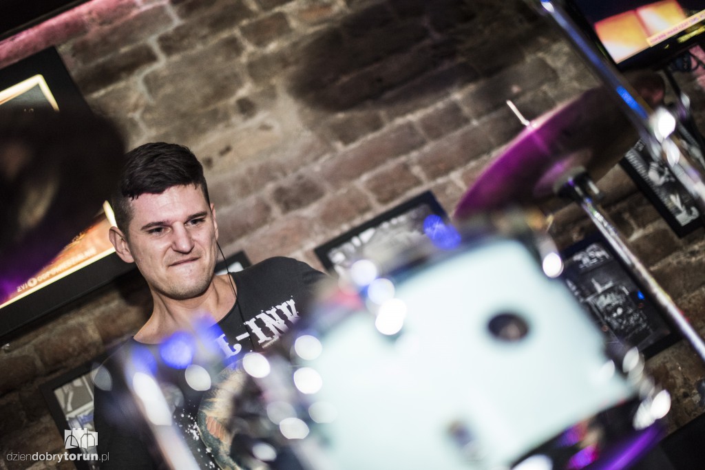 Noc andrzejkowa w Baranim Łbie