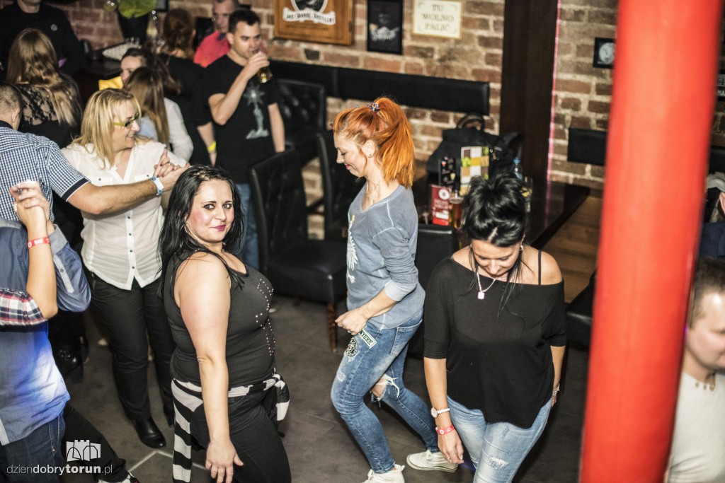 Noc andrzejkowa w Baranim Łbie