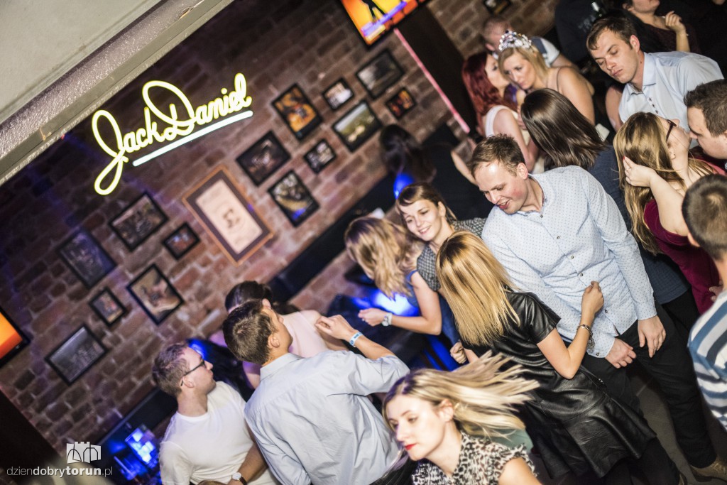 Noc andrzejkowa w Baranim Łbie