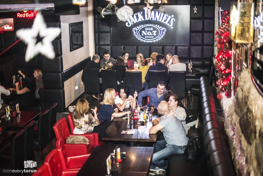 Piątkowa prywatka w Baranim Łbie