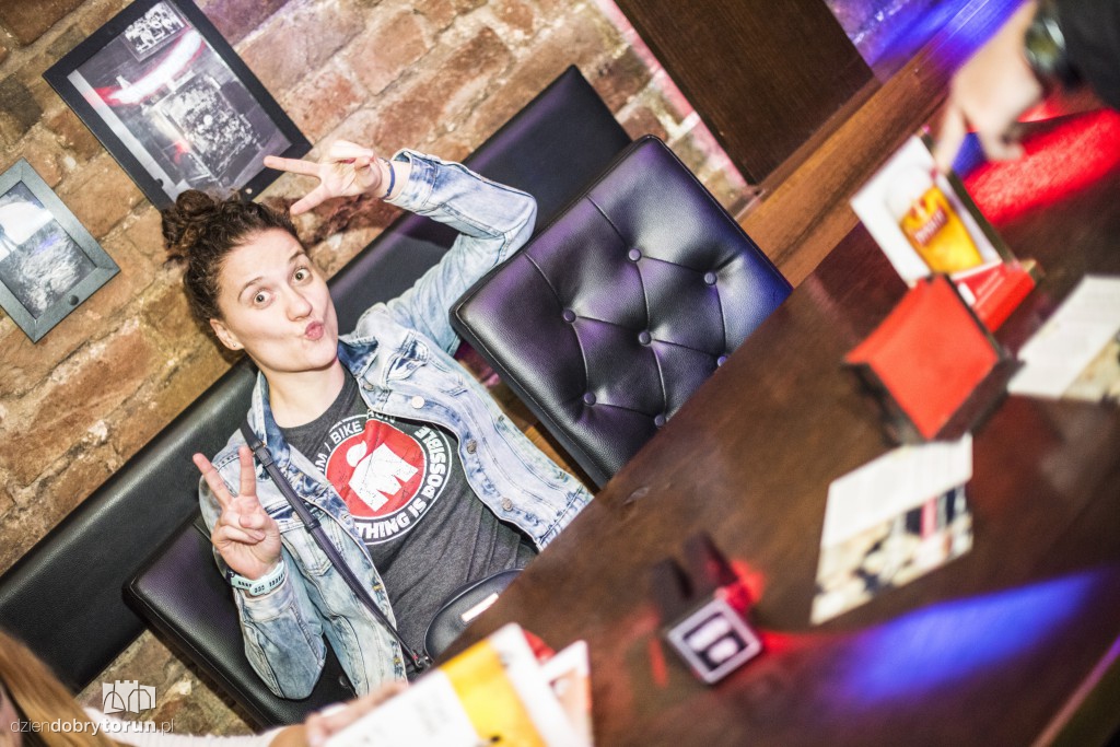 Piątkowa prywatka w Baranim Łbie