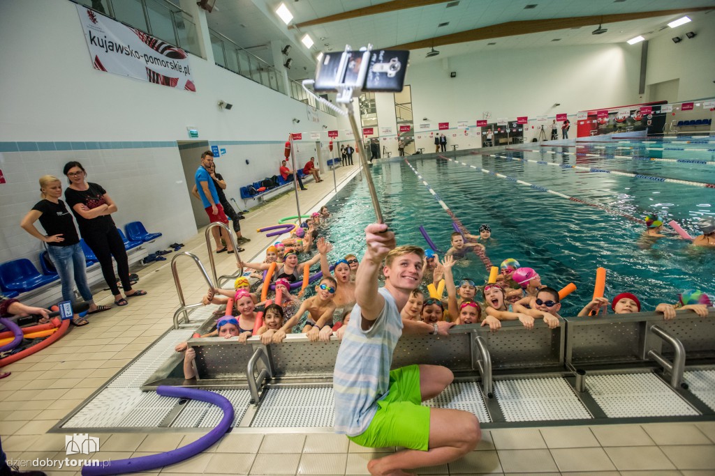 Mistrz świata spotkał się z pływakami