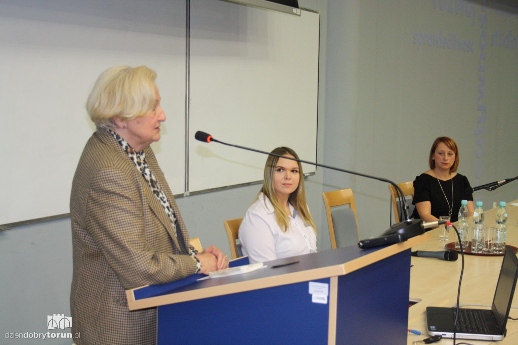 Ewa Łętowska na spotkaniu w WSB