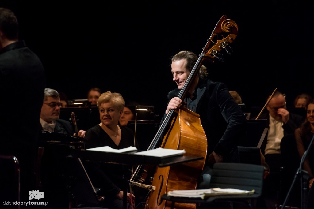 Gary Guthman i symfonicy na swingowo