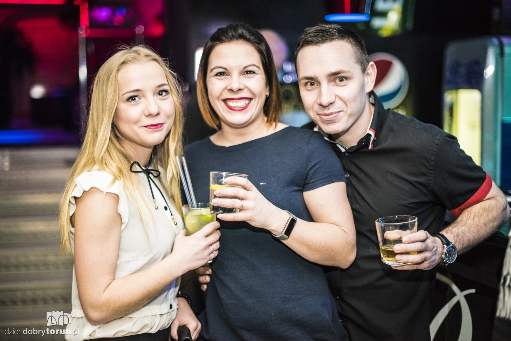 Gorączka sobotniej nocy w Monaco Club