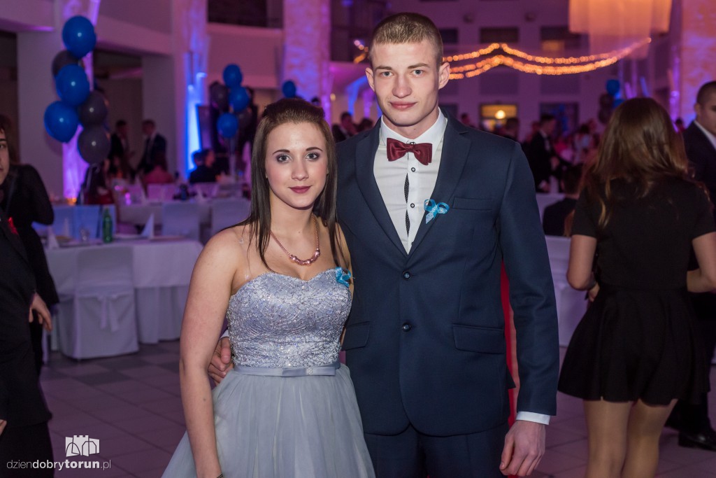 Studniówka w toruńskim 