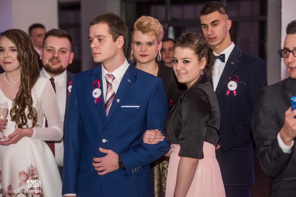 Studniówka w toruńskim 