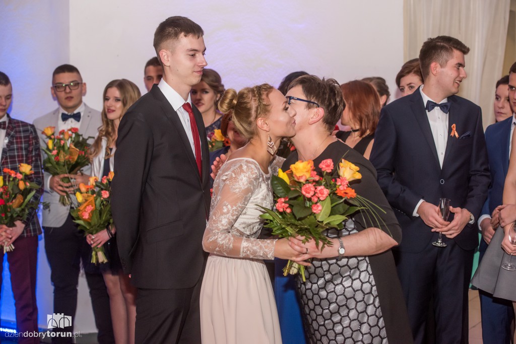 Studniówka w toruńskim 