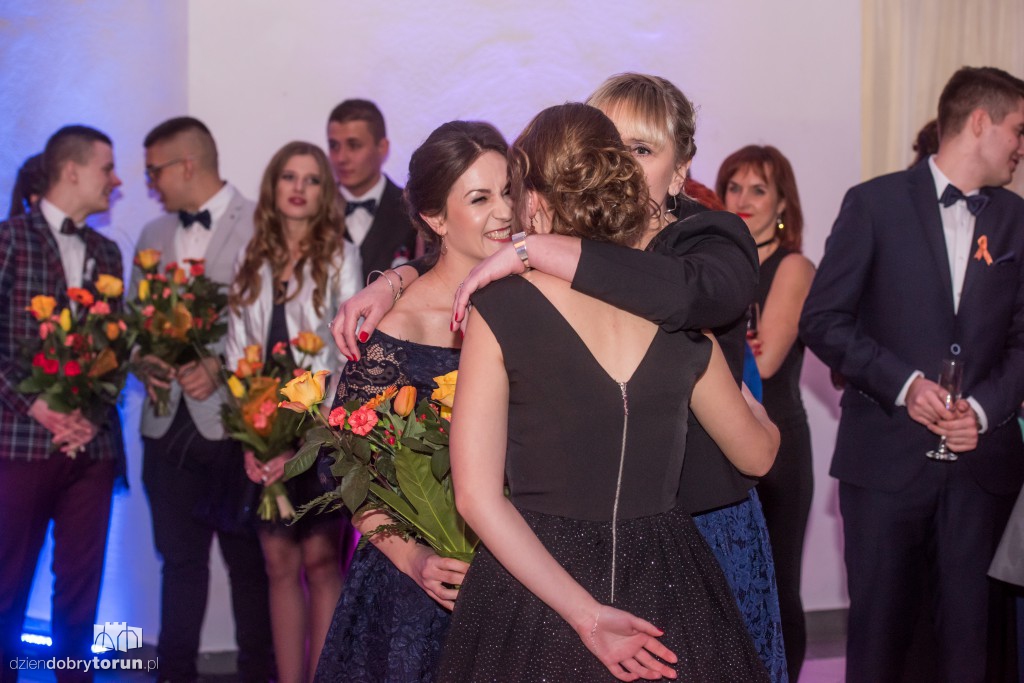 Studniówka w toruńskim 