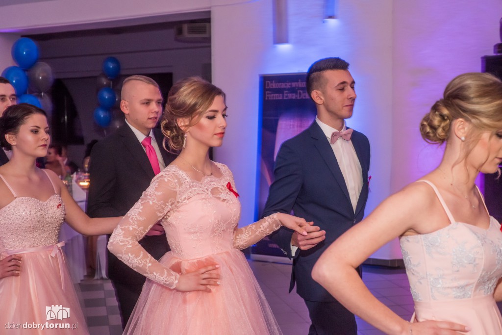 Studniówka w toruńskim 