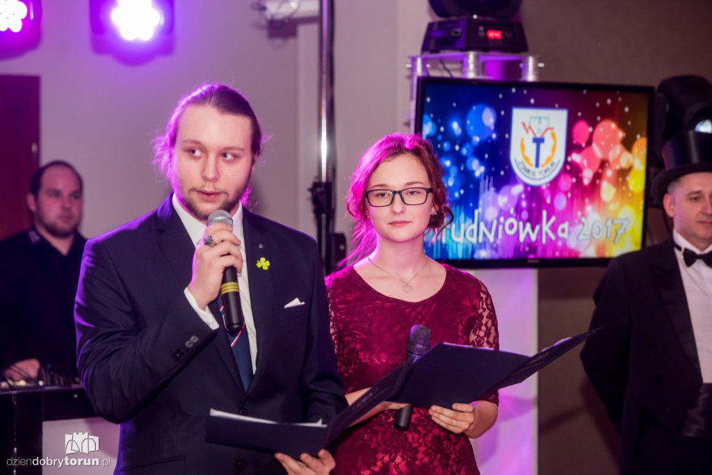 Studniówka ZSMEiE. Oj, działo się!