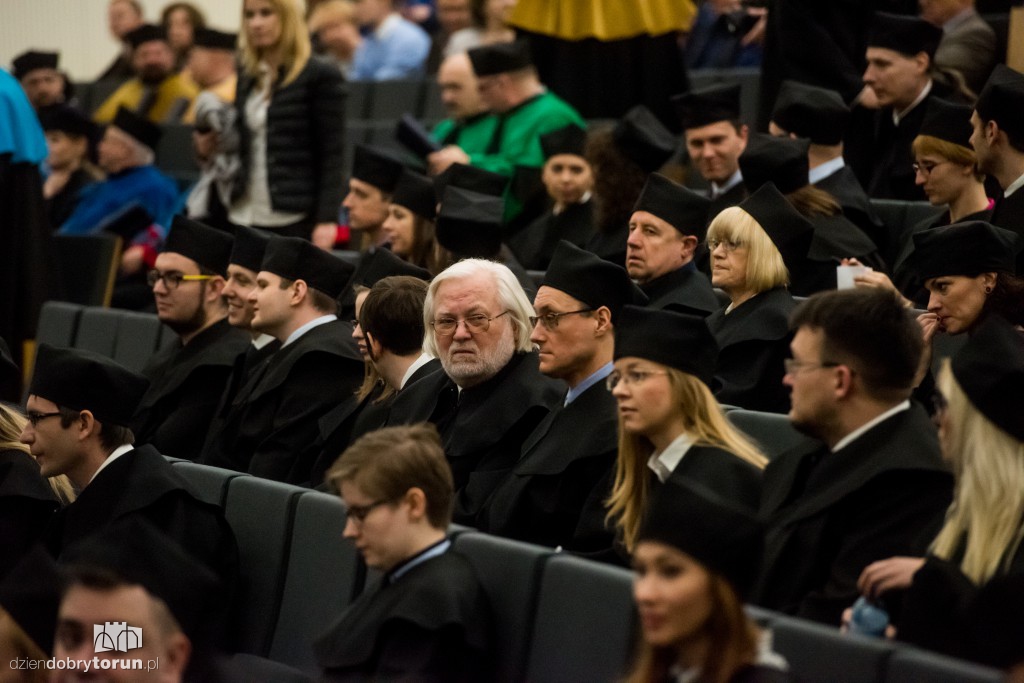 Vivat Academia, vivant professores!