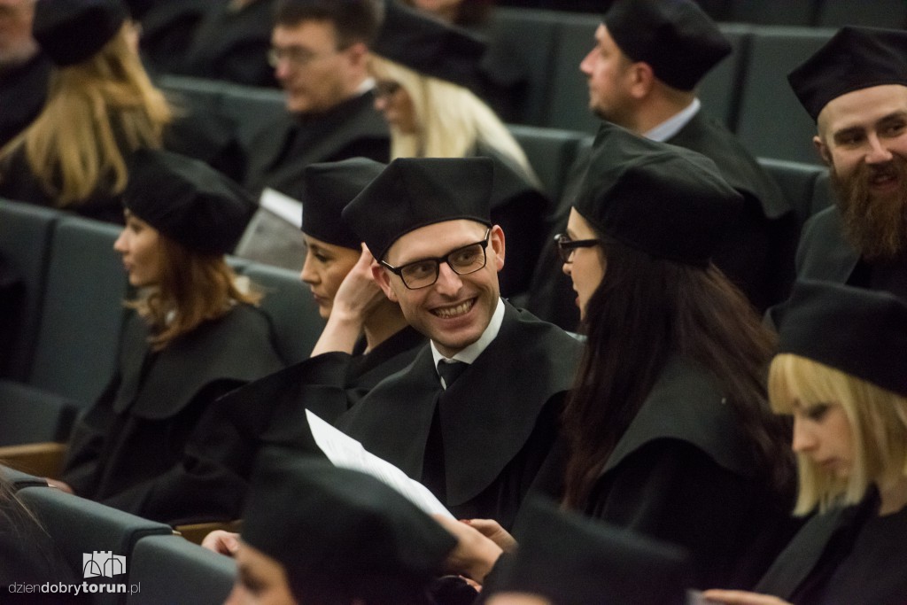 Vivat Academia, vivant professores!