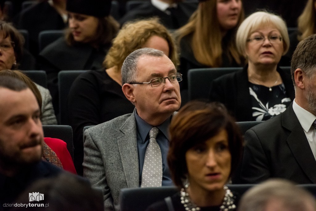 Vivat Academia, vivant professores!