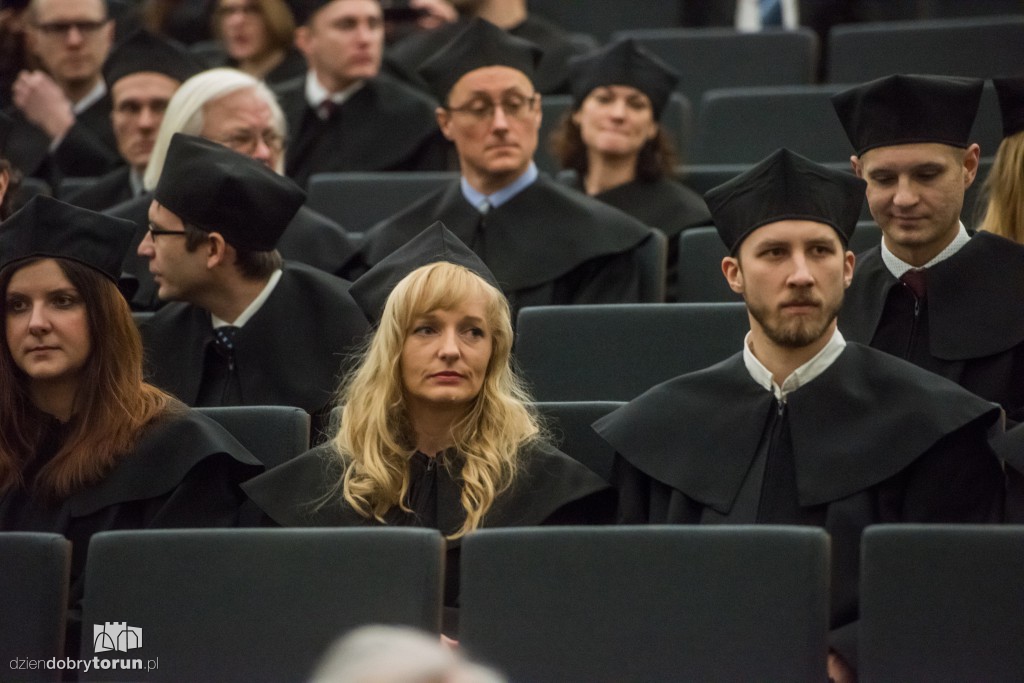 Vivat Academia, vivant professores!