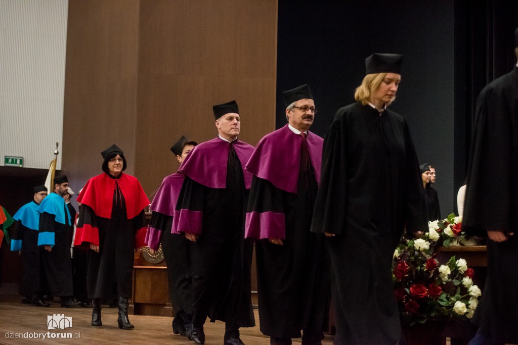 Vivat Academia, vivant professores!