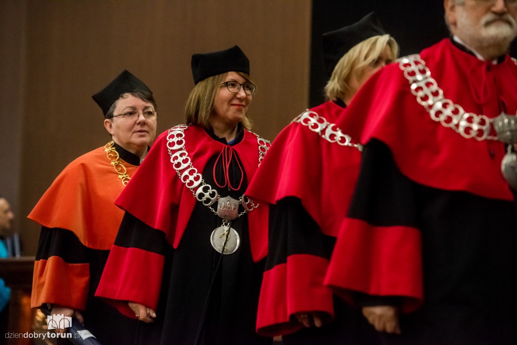 Vivat Academia, vivant professores!