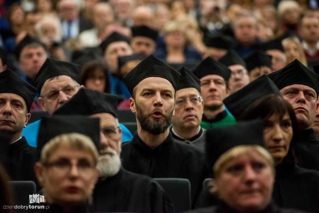 Vivat Academia, vivant professores!