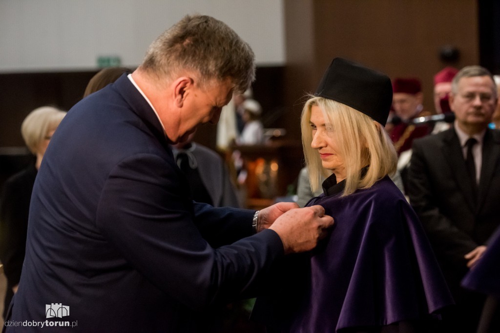 Vivat Academia, vivant professores!