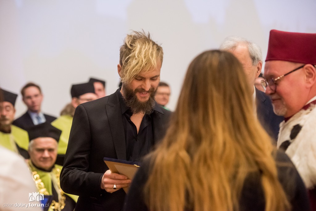 Vivat Academia, vivant professores!