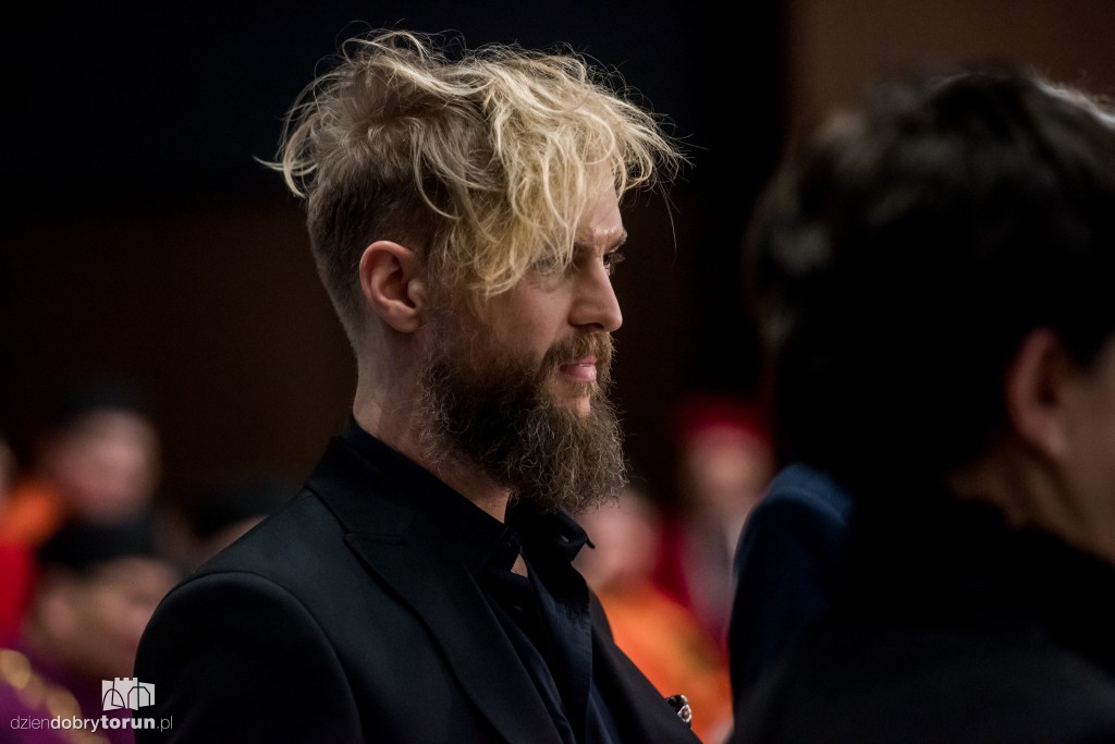 Vivat Academia, vivant professores!