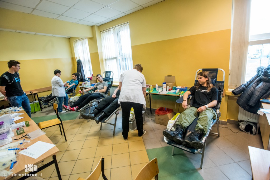 Przyjaciele pomagają Sławkowi