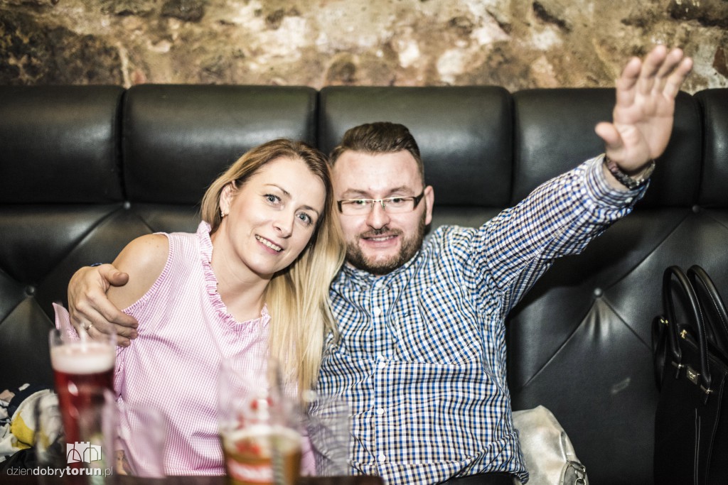 Piątkowa prywatka z DJ Saint