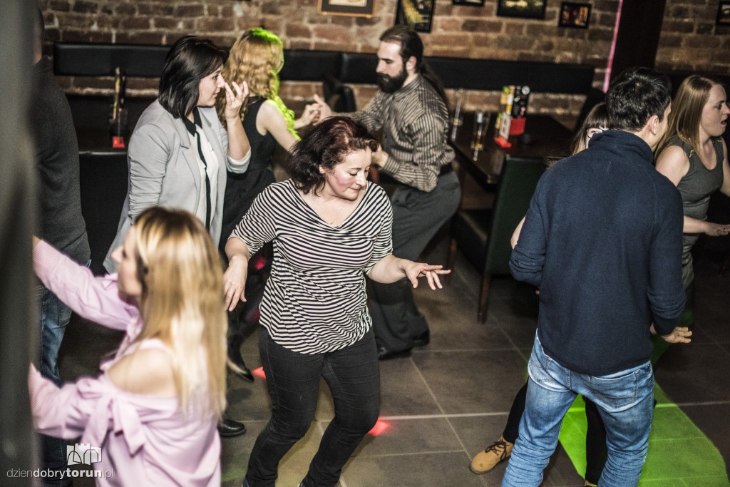 Piątkowa prywatka z DJ Saint