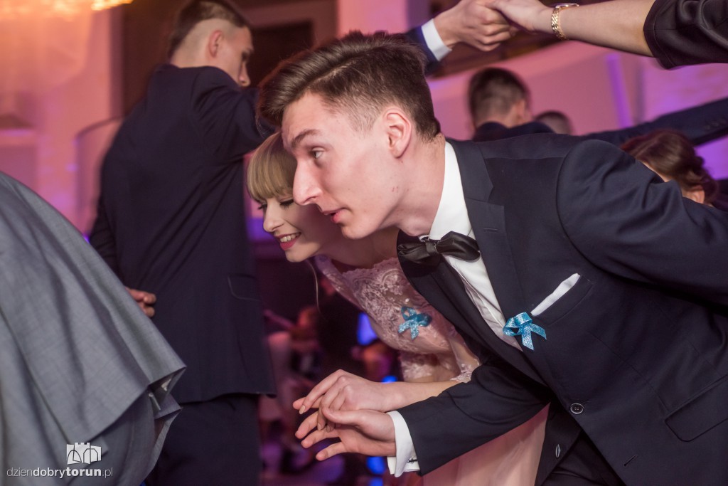 Oto najlepsze zdjęcia ze studniówek