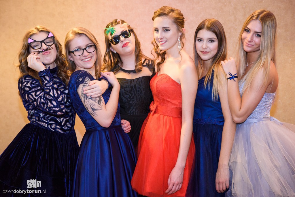 Oto najlepsze zdjęcia ze studniówek