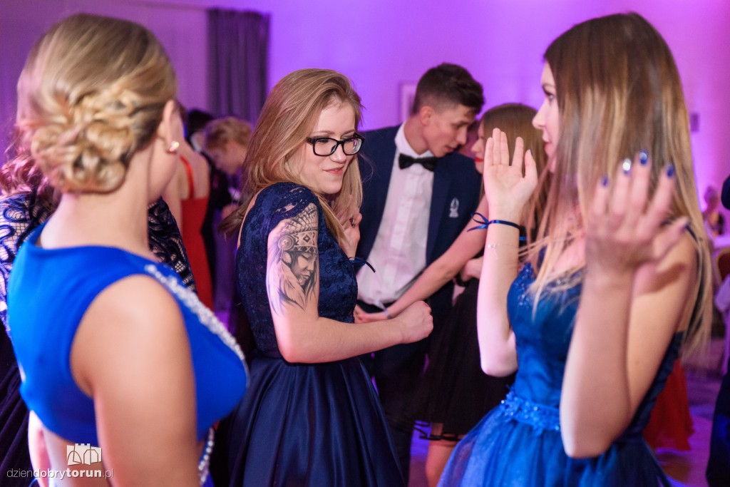 Oto najlepsze zdjęcia ze studniówek