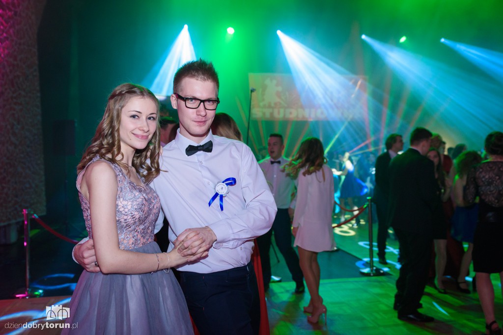 Oto najlepsze zdjęcia ze studniówek