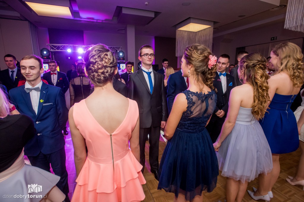 Oto najlepsze zdjęcia ze studniówek