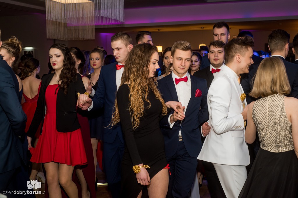 Oto najlepsze zdjęcia ze studniówek