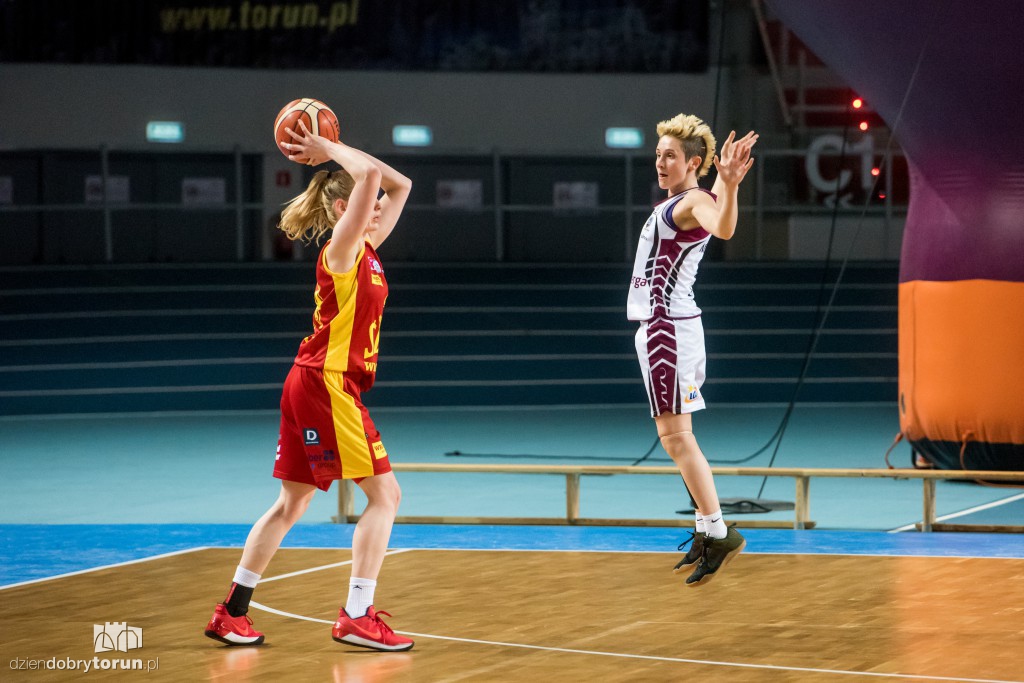 Energa Toruń pokonuje Ślęzę Wrocław