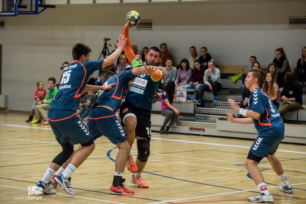 AZS UMK Toruń przegrywa w hali UCS-u