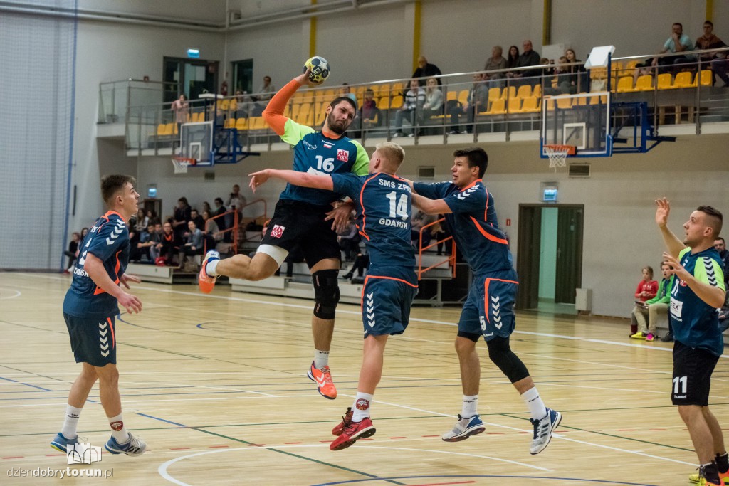 AZS UMK Toruń przegrywa w hali UCS-u