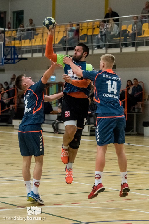 AZS UMK Toruń przegrywa w hali UCS-u