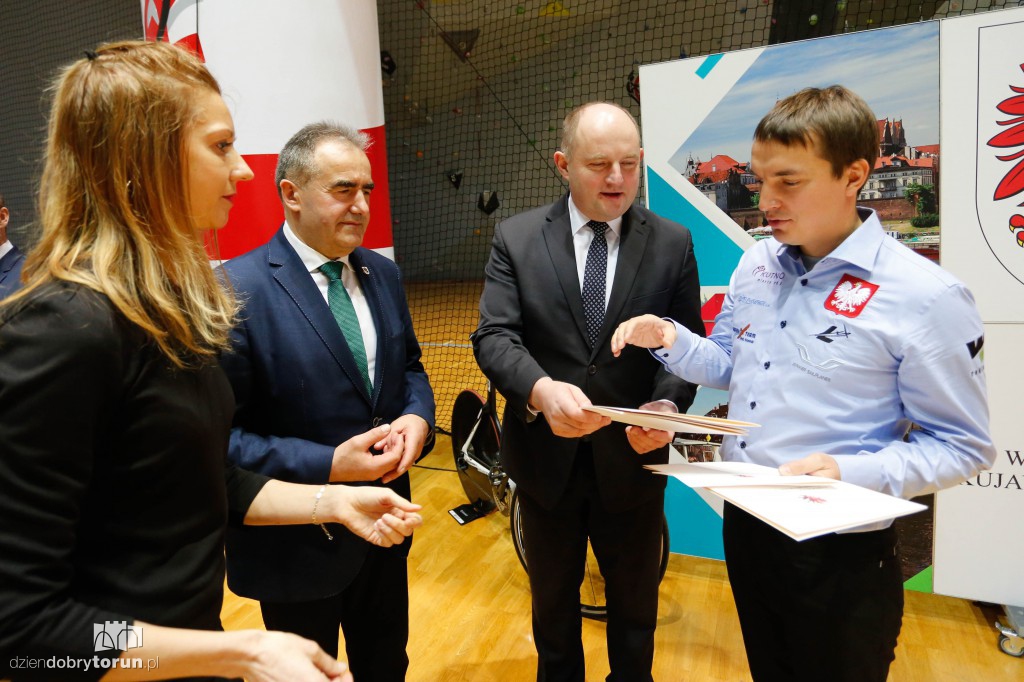 Sportowcy z regionu z nagrodami