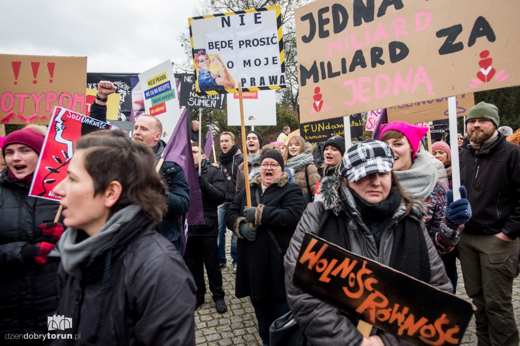 Manifa 2017 kontra protest pro life