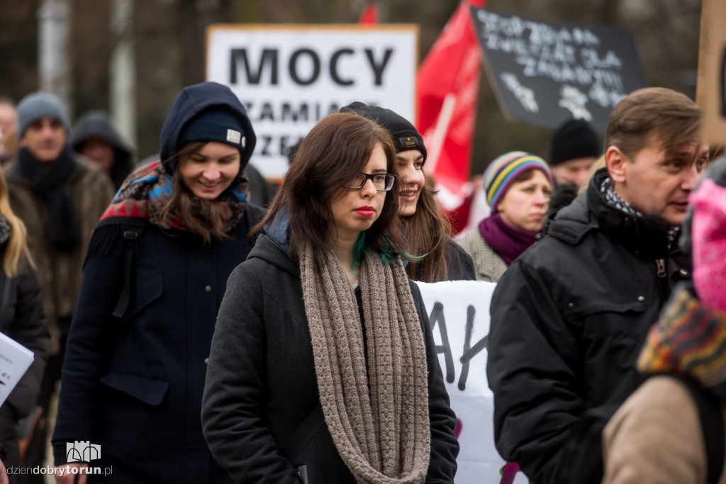 Manifa 2017 kontra protest pro life