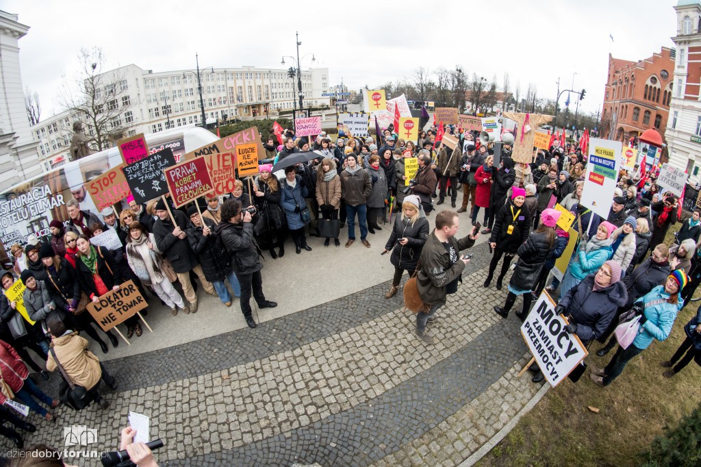 Manifa 2017 kontra protest pro life