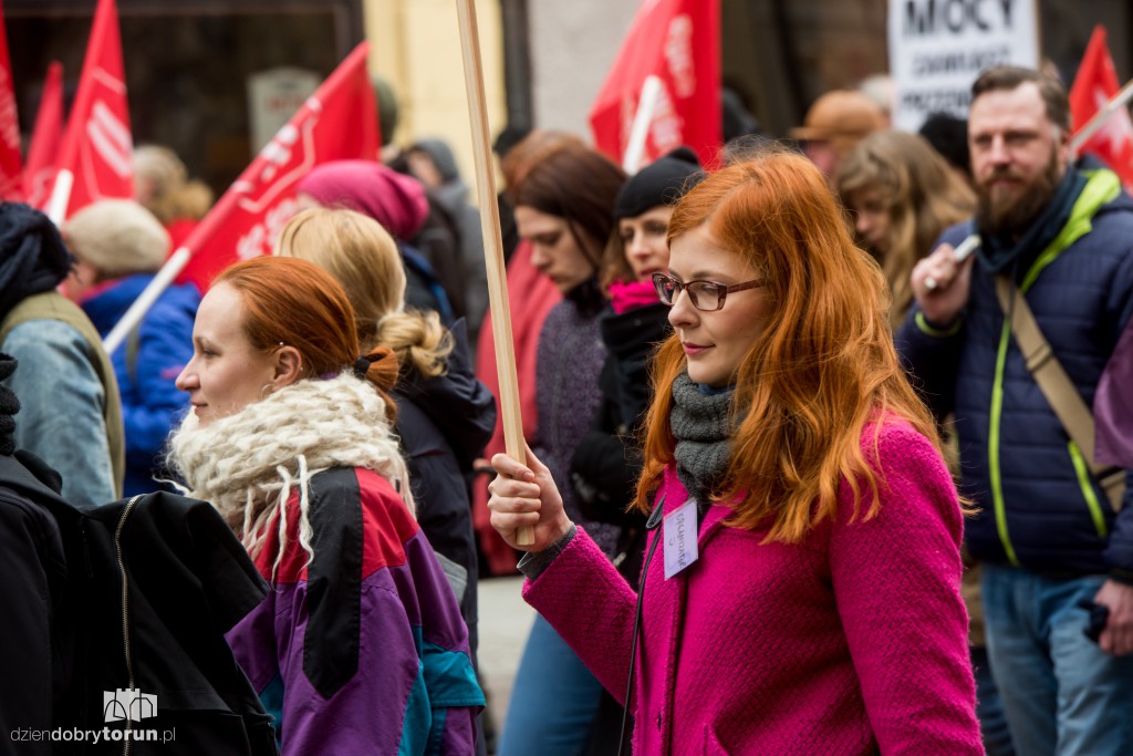 Manifa 2017 kontra protest pro life