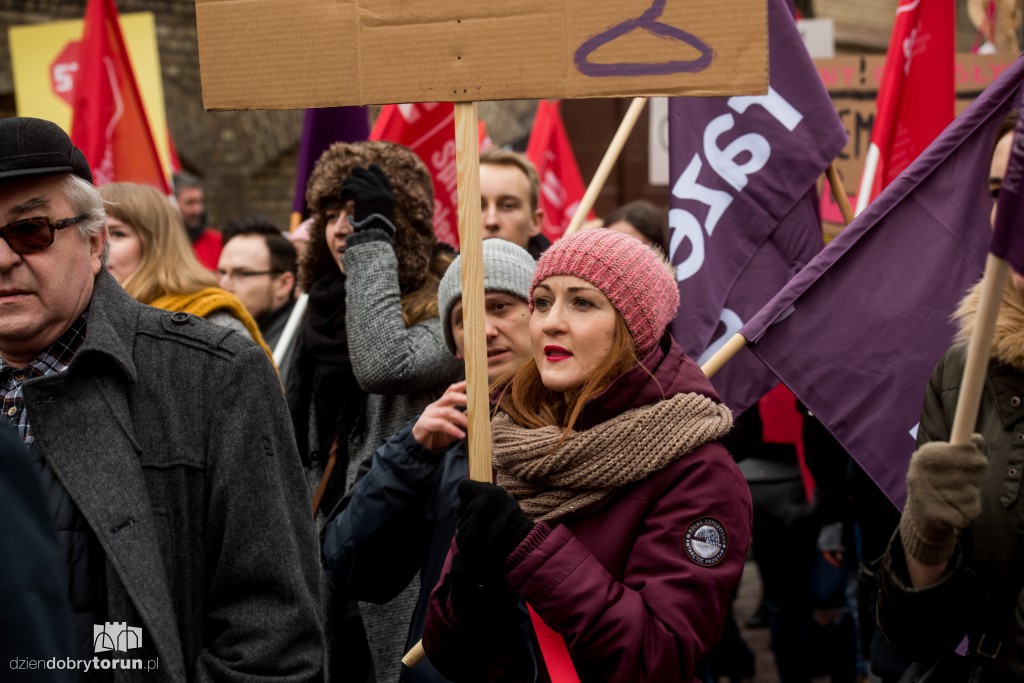 Manifa 2017 kontra protest pro life